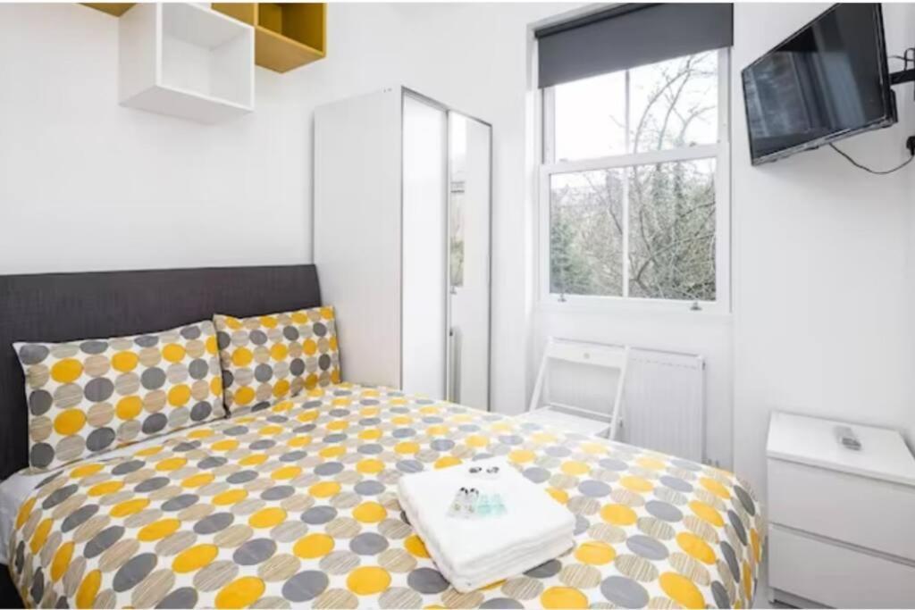 Great Location Service And Stay Double Ensuite Room With Shared Kitchen- 5Mins Walk From Tufnell Park ロンドン エクステリア 写真