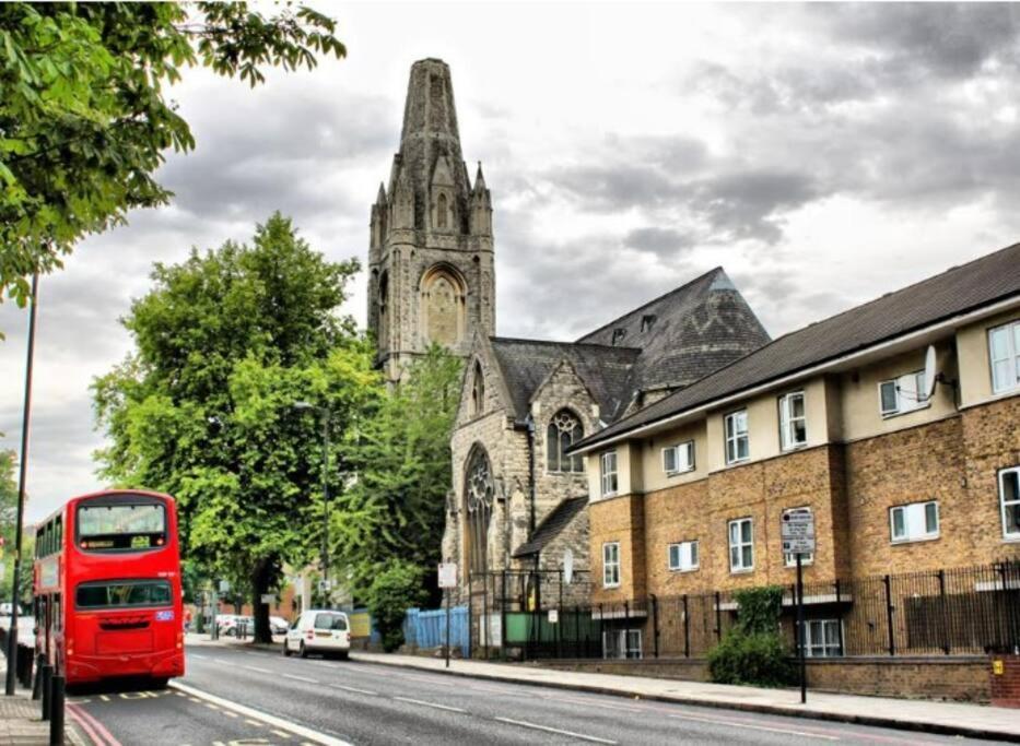 Great Location Service And Stay Double Ensuite Room With Shared Kitchen- 5Mins Walk From Tufnell Park ロンドン エクステリア 写真